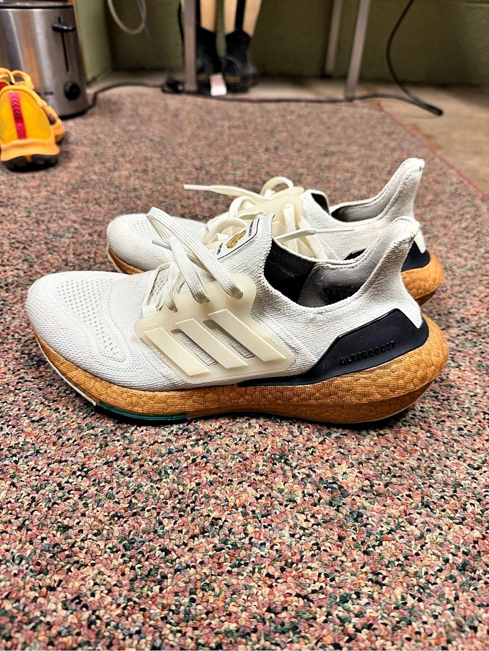 Men’s size 6 Adidas UltraBOOST Athletic Shoes in White & Brown